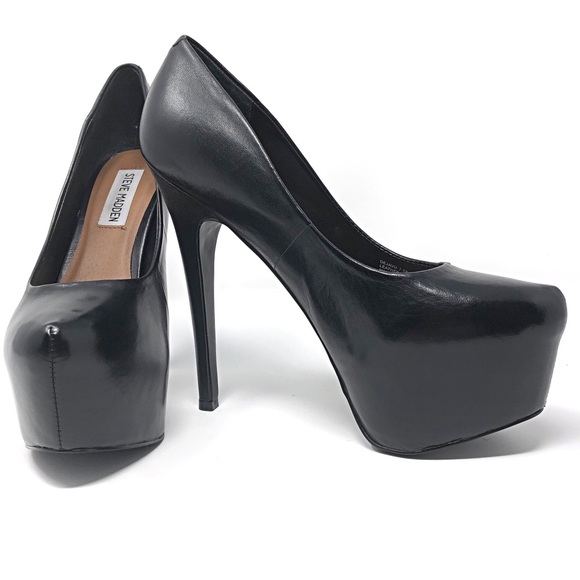 Steve Madden Shoes - Steve Madden Black Leather Deja Vu Platform Pum